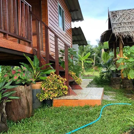 Rak Suan Homestay รักสวนโฮมสเตย์ Khao Lak Exterior photo