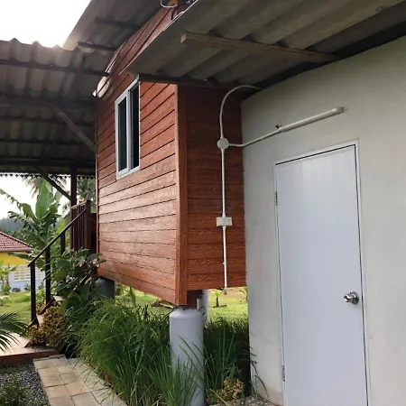 Rak Suan Homestay รักสวนโฮมสเตย์ Khao Lak Exterior photo