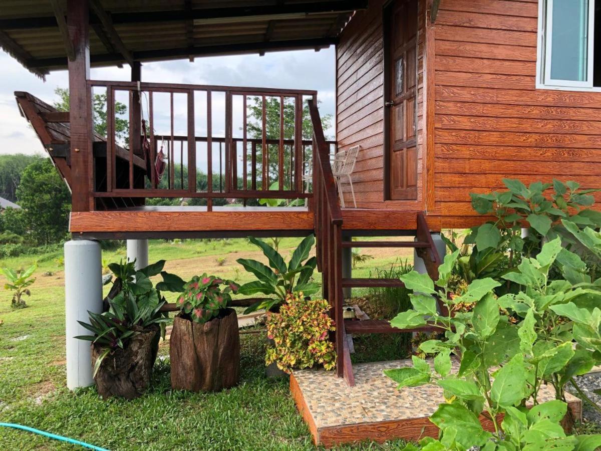 Rak Suan รักสวนโฮมสเตย์ Hébergement de vacances Khao Lak